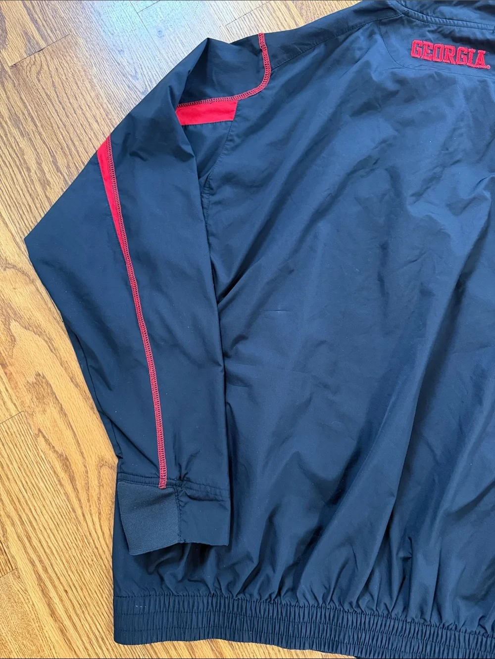 Nike Georgia Bulldogs Quarter Zip Pullover. Size Medium. Like New Condition. UGA